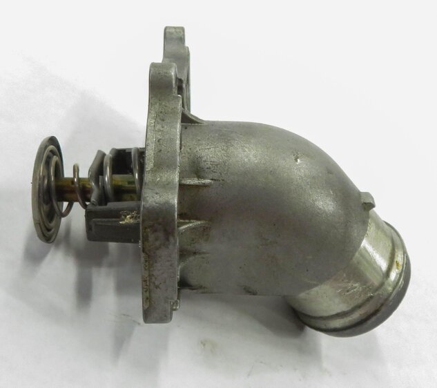 Thumbnail 3: 2000 PORSCHE BOXSTER (986) 2.7L M96 ENGINE - THERMOSTAT HOUSING ADAPTER