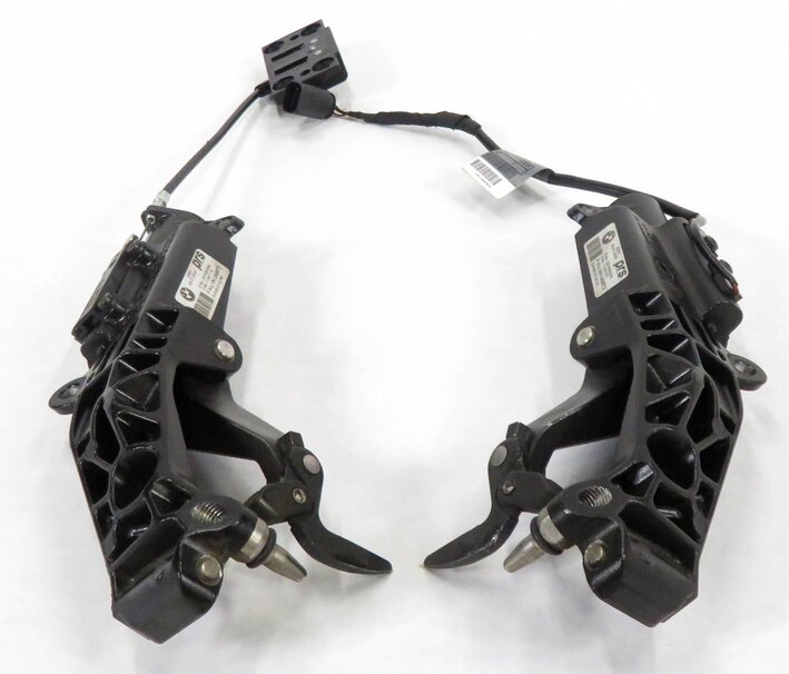Thumbnail 2: 2003 BMW Z4 (E85) LEFT & RIGHT CONVERTIBLE TOP LATCH SET-2