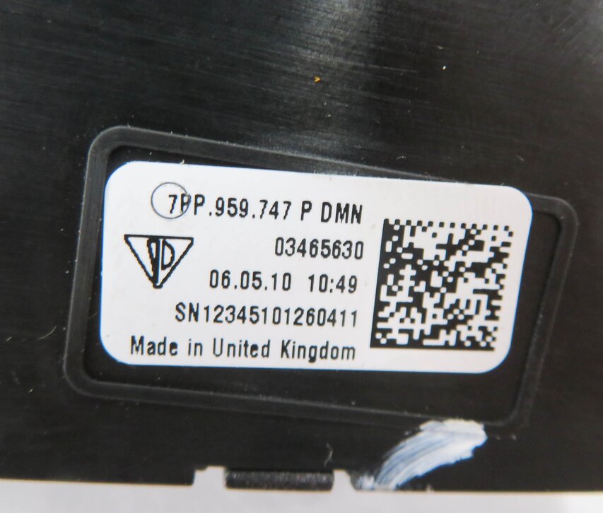 Thumbnail 6: 2011 PORSCHE CAYENNE (958) LEFT FRONT DRIVER POWER SEAT ADJUSTMENT SWITCH (GRAY)
