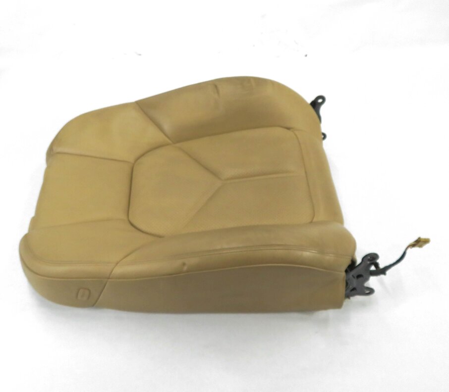 Thumbnail 3: 2011 PORSCHE CAYENNE (958) RIGHT FRONT PASSENGER UPPER TOP SEAT CUSHION (BEIGE)