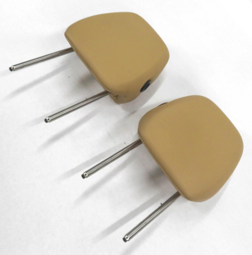 2011 PORSCHE CAYENNE (958) FRONT LEFT & RIGHT HEADREST SET-2 (LUXOR BEIGE)
