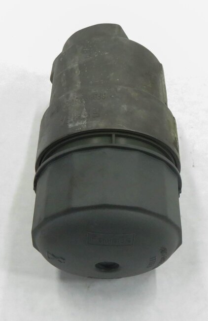Thumbnail 4: 2012 LAND ROVER LR4 - 5.0L AJ133 V8 ENGINE OIL FILTER HOUSING w/ CAP