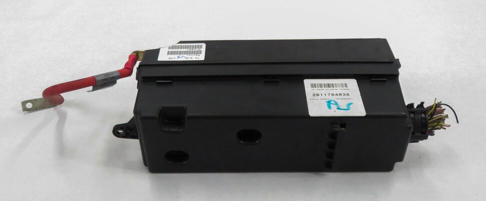 Thumbnail 4: 2010-2013 LAND ROVER LR4 5.0L V8 ENGINE POSITIVE POWER JUNCTION FUSE RELAY BOX