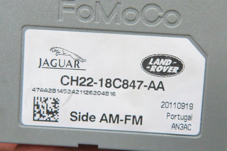 Thumbnail 6: 2012 LAND ROVER LR4 - RADIO STEREO ANTENNA AMP AMPLIFIER MODULE SET-2