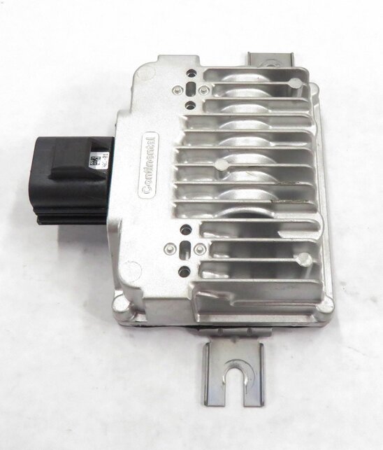 Thumbnail 3: 2010-2015 RANGE ROVER SPORT EVOQUE LR2 LR4 (FF/F4 L320) FUEL PUMP CONTROL MODULE