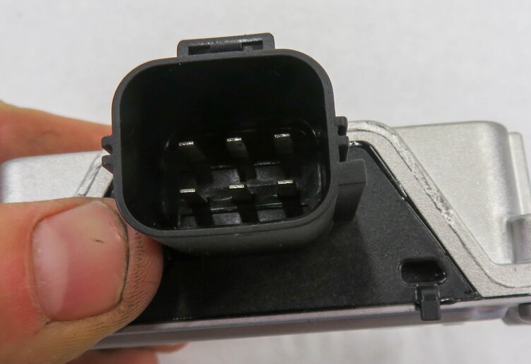 Thumbnail 5: 2010-2015 RANGE ROVER SPORT EVOQUE LR2 LR4 (FF/F4 L320) FUEL PUMP CONTROL MODULE