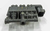 Thumbnail 4: 2012 LAND ROVER LR4 - LEFT DRIVER REAR AIR SUSPENSION VALVE BLOCK