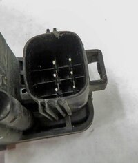Thumbnail 5: 2012 LAND ROVER LR4 - LEFT DRIVER REAR AIR SUSPENSION VALVE BLOCK