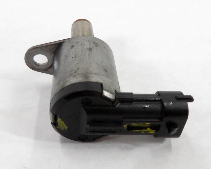 Thumbnail 2: 2012 LAND ROVER LR4 - 5.0L AJ133 V8 ENGINE OIL FLUID PRESSURE SOLENOID