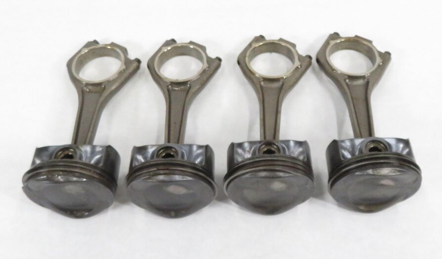 Thumbnail 2: 2012 LAND ROVER LR4 - 5.0L AJ133 V8 NON SUPER - LEFT SIDE ENGINE PISTON SET-4