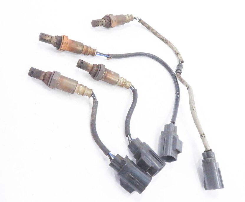 2006 LAND ROVER LR3 - 4.0L V6 PRE / POST CAT O2 OXYGEN LAMBDA PROBE SENSOR SET-4