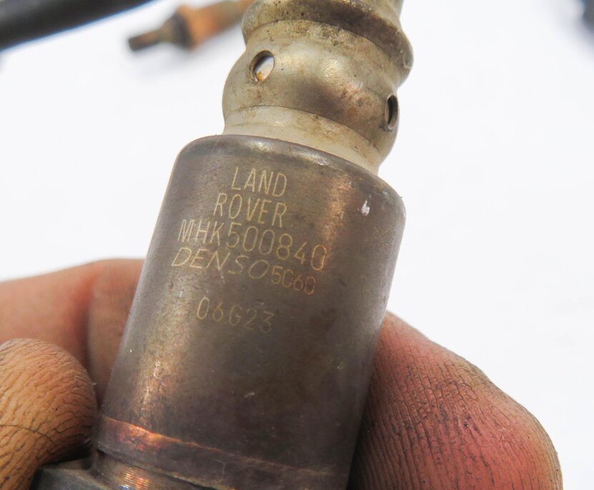 Thumbnail 6: 2006 LAND ROVER LR3 - 4.0L V6 PRE / POST CAT O2 OXYGEN LAMBDA PROBE SENSOR SET-4