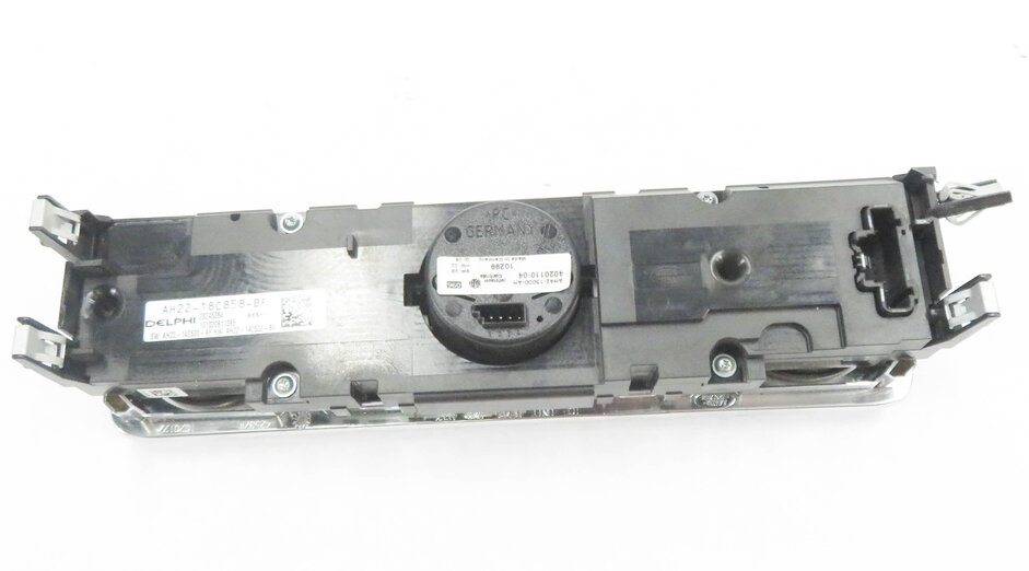 Thumbnail 5: 2011 RANGE ROVER SPORT (L320) RADIO STEREO NAVIGATION SWITCH BUTTON PANEL