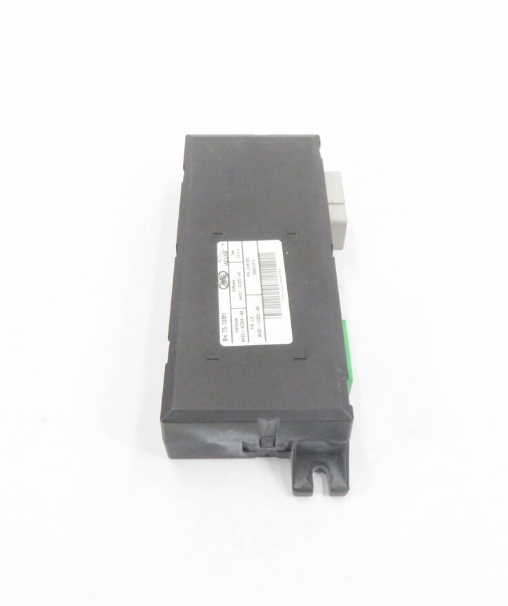 Thumbnail 3: 2010-2011 RANGE ROVER SPORT (L320) FRONT MEMORY SEAT CONTROL MODULE