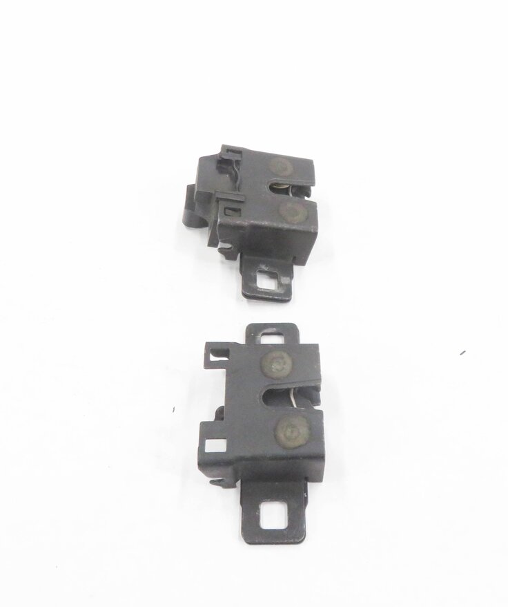Thumbnail 3: 2011 RANGE ROVER SPORT (L320) FRONT LEFT & RIGHT LOWER HOOD LATCH SET-2