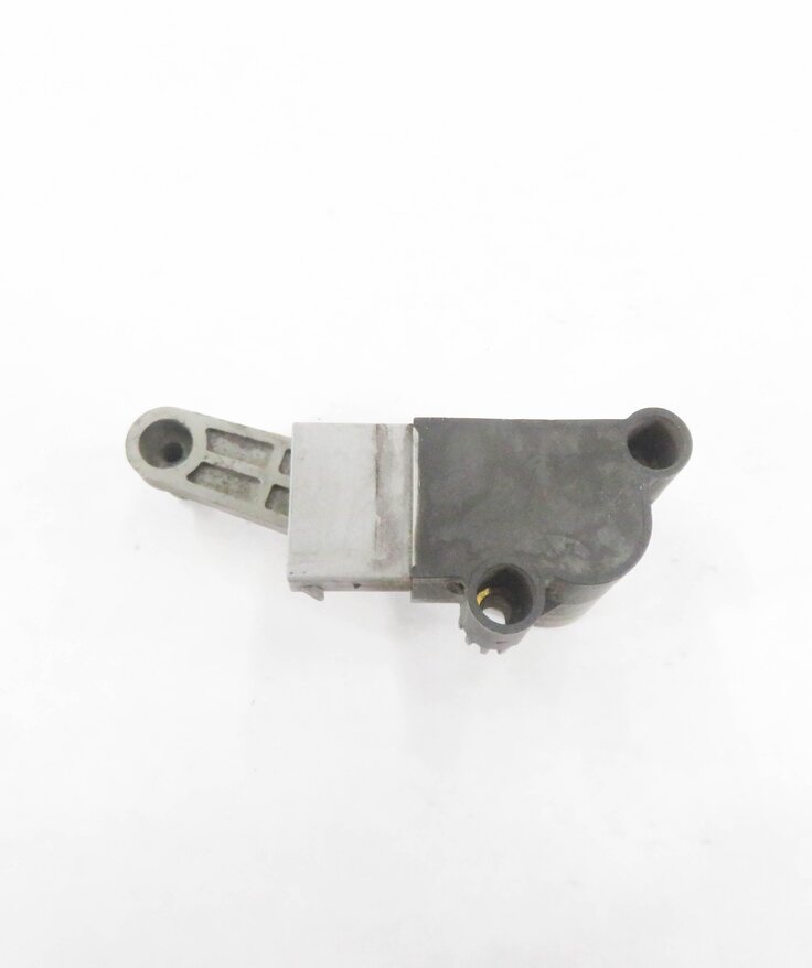 Thumbnail 3: 2011 RANGE ROVER SPORT (L320) RIGHT FRONT SUSPENSION HEIGHT LEVEL SENSOR