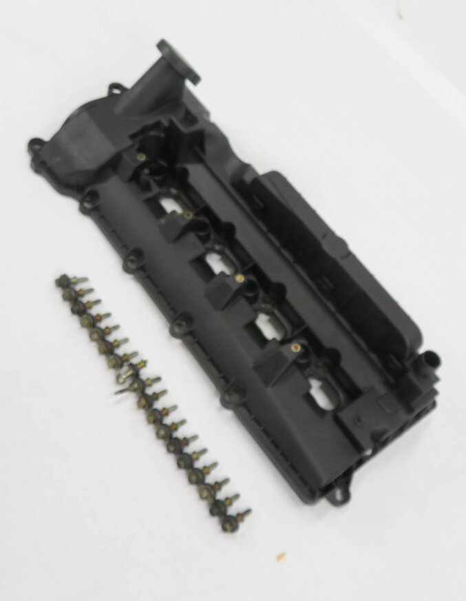 2010-2018 RANGE ROVER SPORT (L320 L322 L405 L494) 5.0L V8 - LEFT VALVE COVER