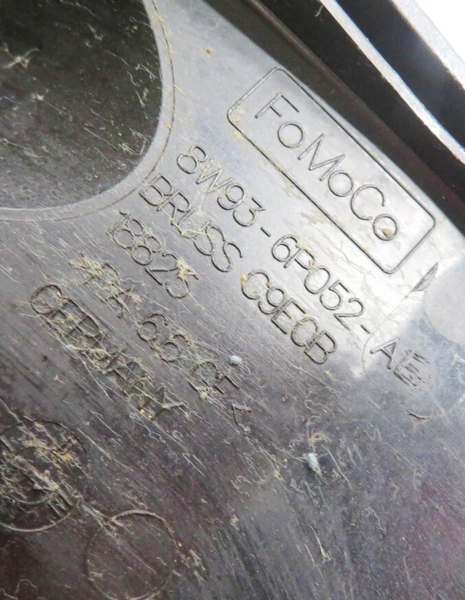 Thumbnail 6: 2010-2018 RANGE ROVER SPORT (L320 L322 L405 L494) 5.0L V8 - LEFT VALVE COVER