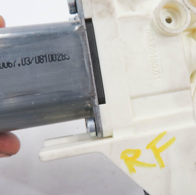 Thumbnail 7: 2010-2016 RANGE ROVER SPORT (L320) LR4 RIGHT FRONT PASSENGER POWER WINDOW MOTOR