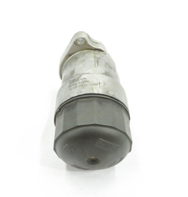 Thumbnail 4: 2011 RANGE ROVER SPORT (L320) 5.0L AJ133 ENGINE MOTOR OIL FLUID FILTER HOUSING
