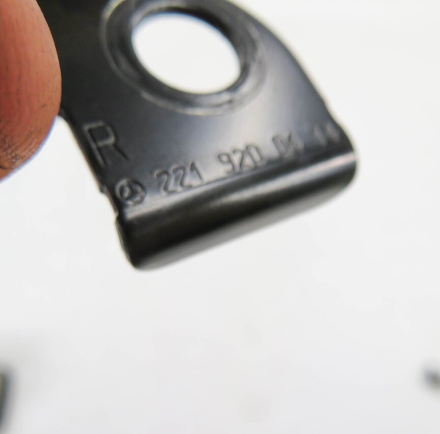 Thumbnail 8: 2010 MERCEDES BENZ S400 (W221) RIGHT SIDE REAR SEAT SEATBELT RETRACTOR (GRAY)