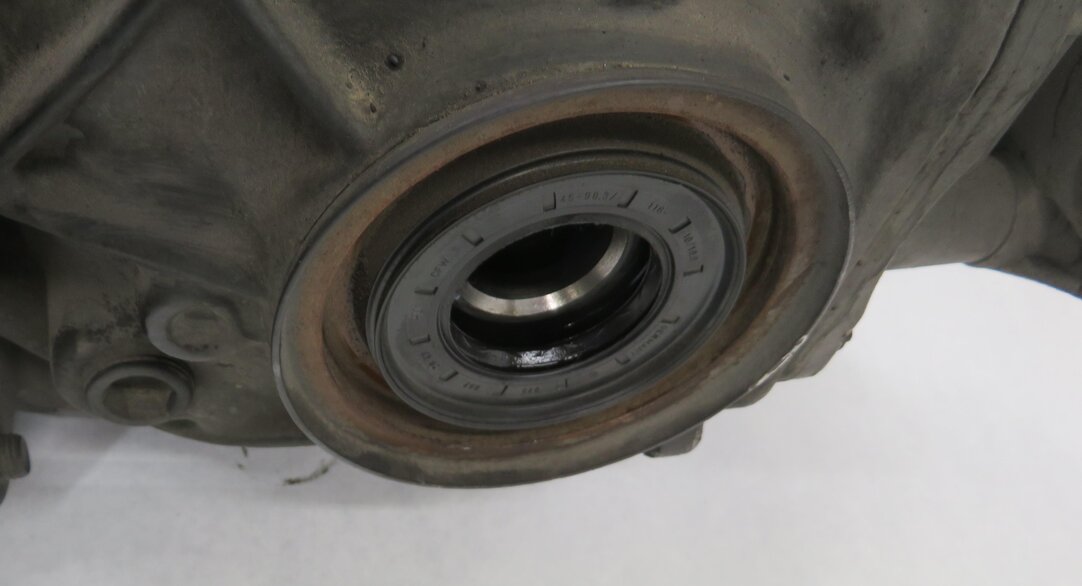 Thumbnail 6: 2010 MERCEDES S400 (W221) HYBRID - REAR DIFFERENTIAL GEAR CARRIER (3.07 RATIO)