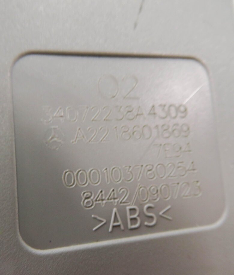 Thumbnail 6: 08-14 MERCEDES CL550 CL600 S550 S600 - RIGHT FRONT SEATBELT RECEIVER (GRAY)