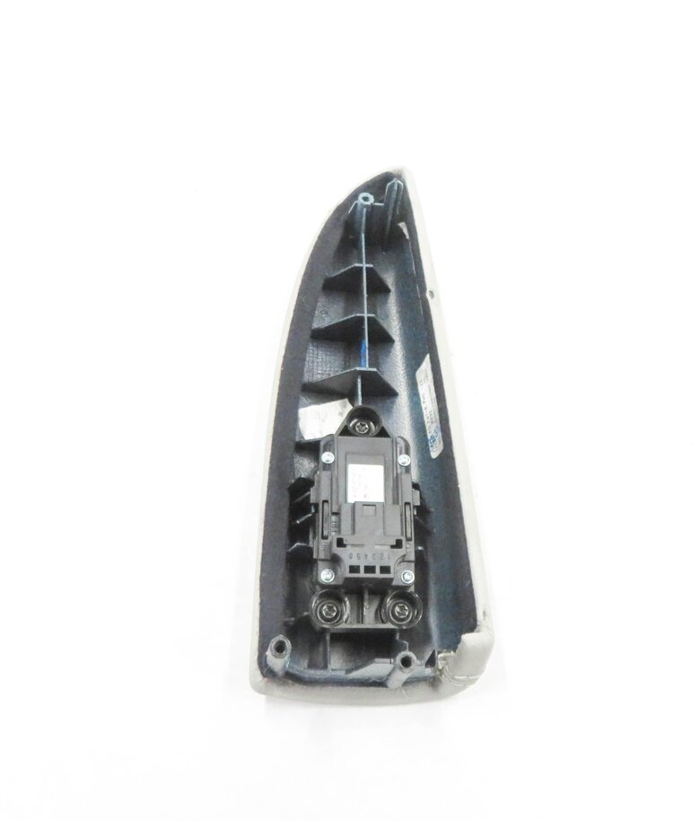Thumbnail 5: 2010 MERCEDES BENZ S400 (W221) RIGHT FRONT PASSENGER DOOR WINDOW SWITCH (GRAY)