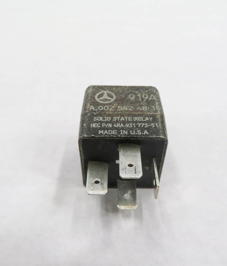 Thumbnail 2: 2010 MERCEDES BENZ S400 (W221) HYBRID - SOLID STATE RELAY