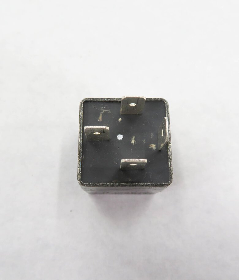 Thumbnail 6: 2010 MERCEDES BENZ S400 (W221) HYBRID - SOLID STATE RELAY