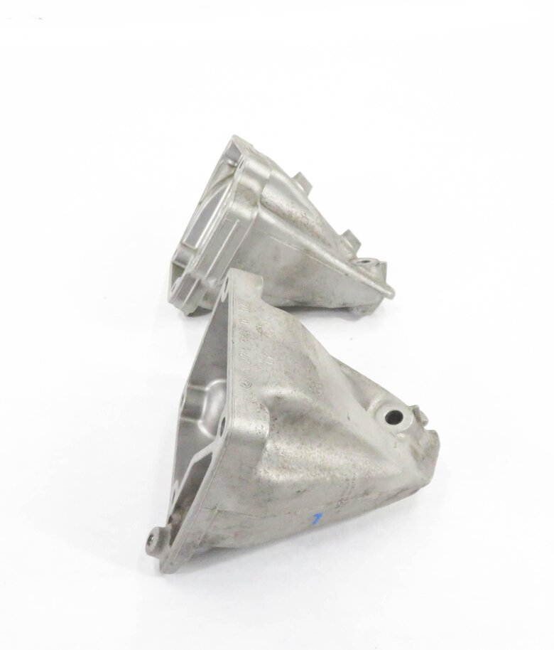 Thumbnail 3: 2010 MERCEDES BENZ S400 (W221) HYBRID - 3.5L M272 ENGINE MOUNT BRACKET SET-2