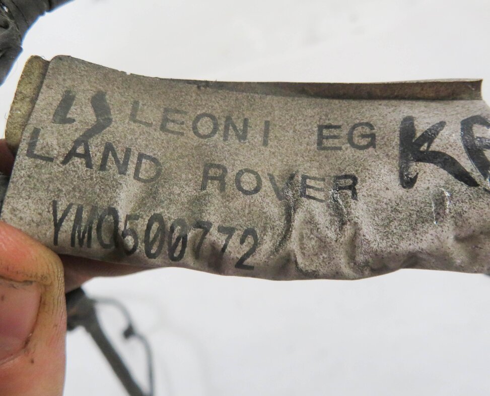 Thumbnail 5: 2006 RANGE ROVER SPORT (L320) FRONT PDC PARK DISTANCE SENSOR SET-4 w/ HARNESS