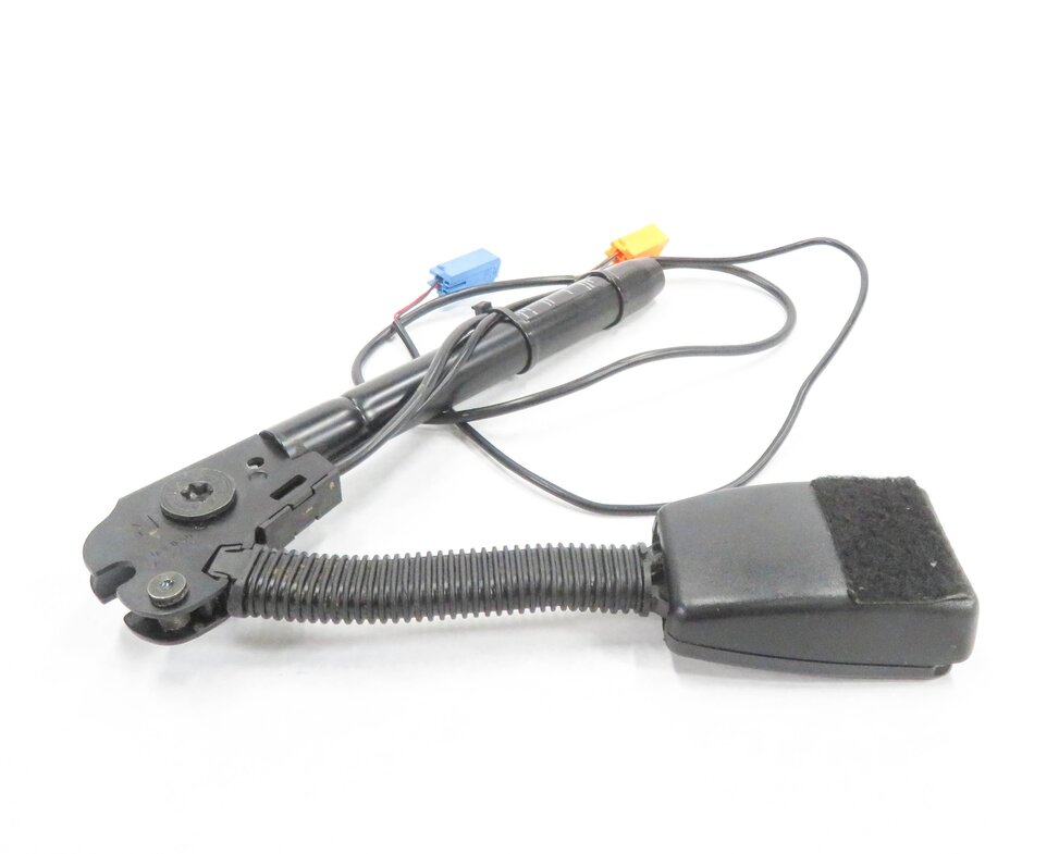 Thumbnail 3: 2005-2006 RANGE ROVER SPORT (L320) / LR3 - RIGHT FRONT SEATBELT BUCKLE RECEIVER