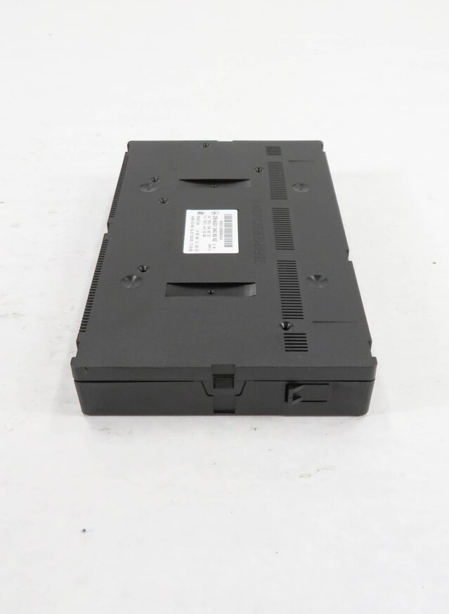 Thumbnail 2: 2009 MERCEDES BENZ S550 (W221) REAR SIGNAL ACQUISITION CONTROL MODULE (SAM)