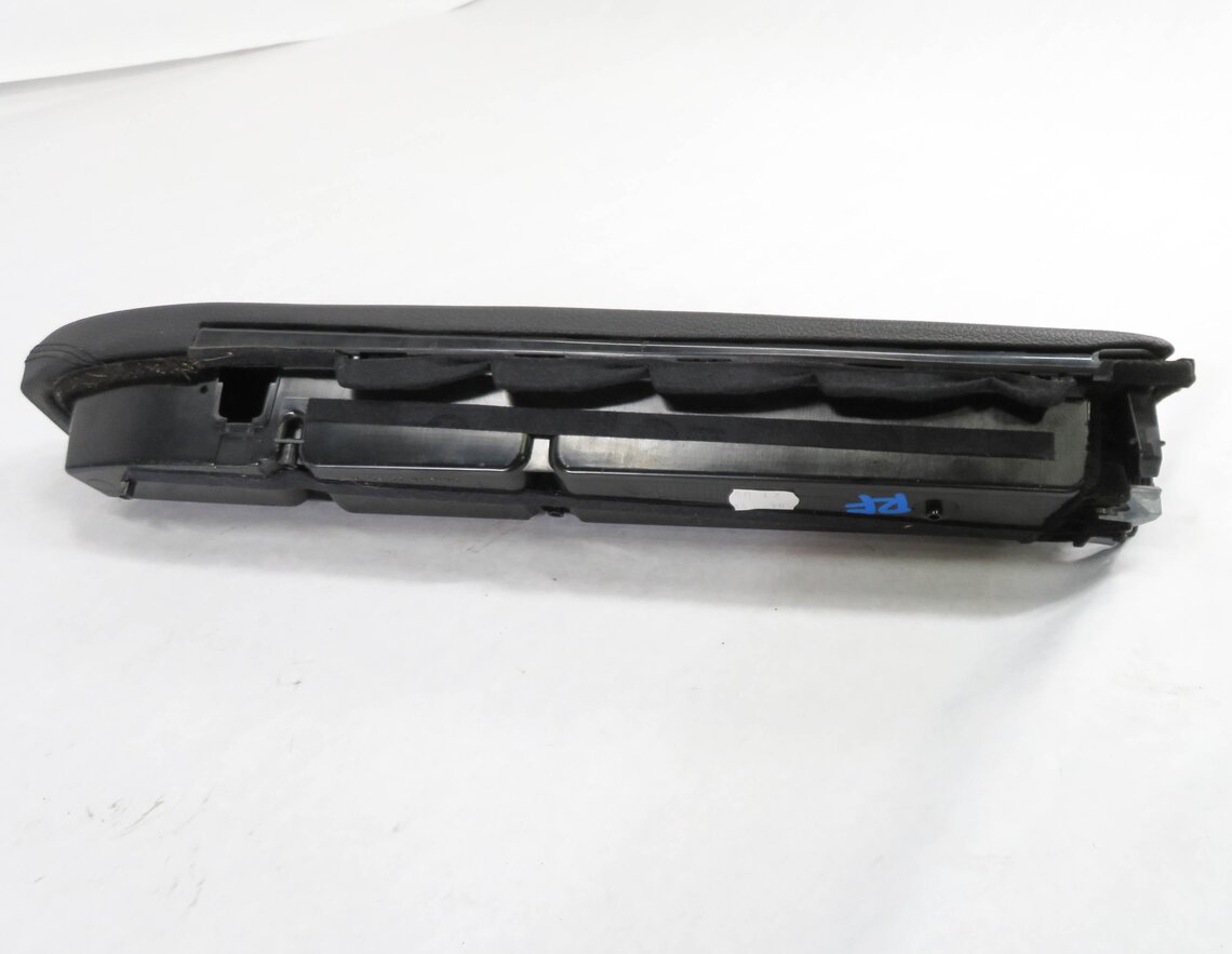 Thumbnail 4: 2009 MERCEDES BENZ S550 (W221) RIGHT FRONT DOOR ARMREST (BLACK LEATHER 201A)