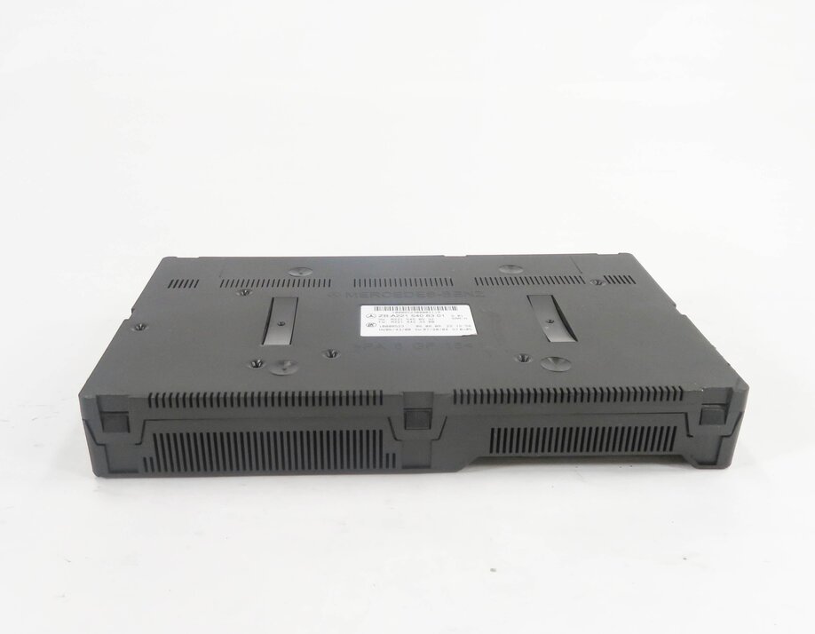 Thumbnail 2: 2009 MERCEDES BENZ S550 (W221) REAR SIGNAL ACQUISITION CONTROL MODULE (SAM)
