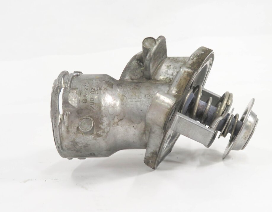 Thumbnail 3: 2009 MERCEDES BENZ S550 (W221) 5.5L V8 ENGINE THERMOSTAT HOUSING