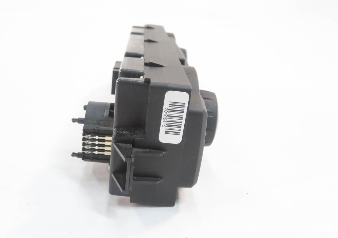 Thumbnail 4: 2007-2013 BMW X5 (E70) REAR HEATER A/C TEMPERATURE CLIMATE CONTROL PANEL