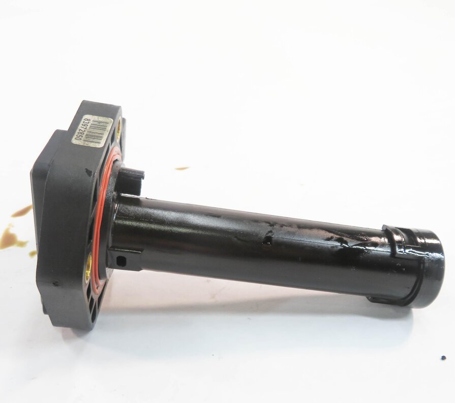 Thumbnail 4: 2007 BMW X5 (E70) 4.8L N62 V8 ENGINE - MOTOR OIL FLUID PAN LEVEL SENSOR