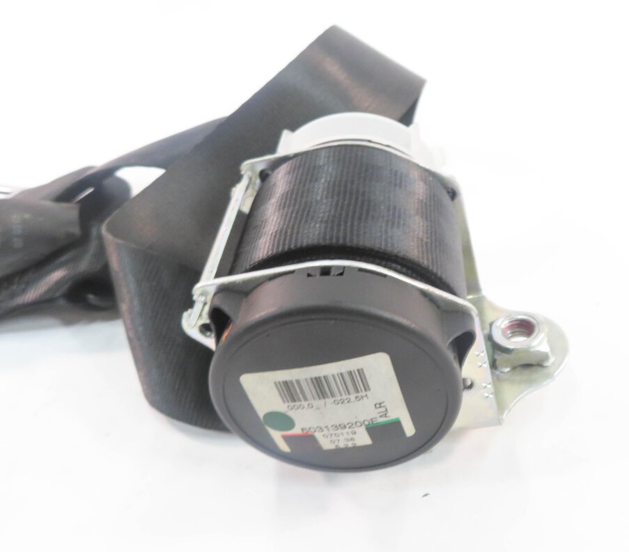 Thumbnail 6: 2007 RANGE ROVER SPORT (L320) REAR CENTER SEAT SEATBELT RETRACTOR (BLACK)