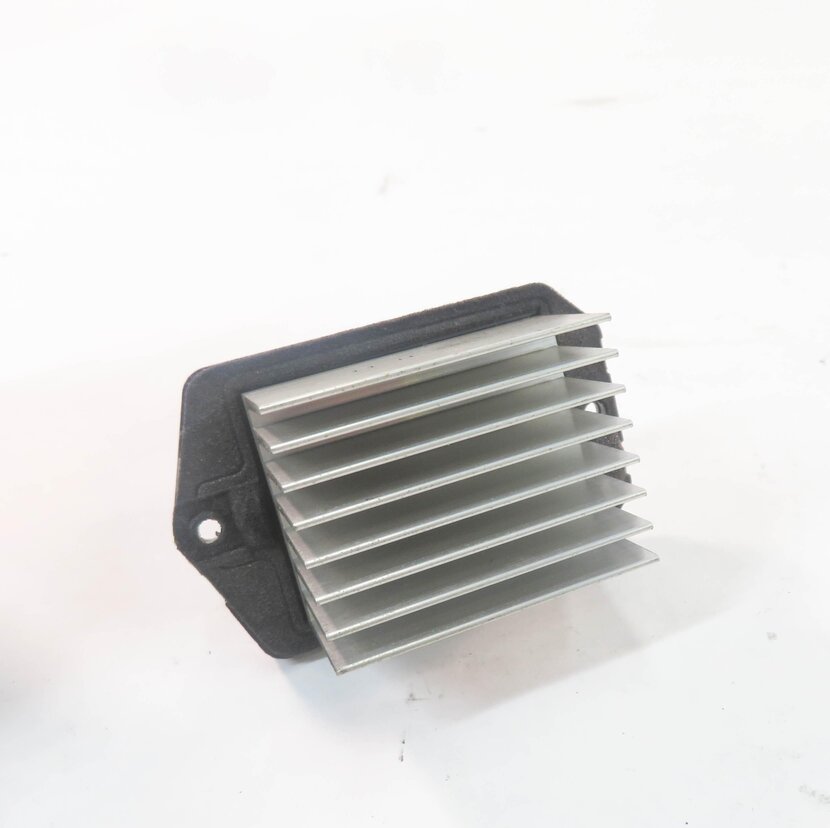 Thumbnail 1: 2007 RANGE ROVER SPORT (L320) FRONT HEATER A/C BLOWER FAN MOTOR SPEED RESISTOR
