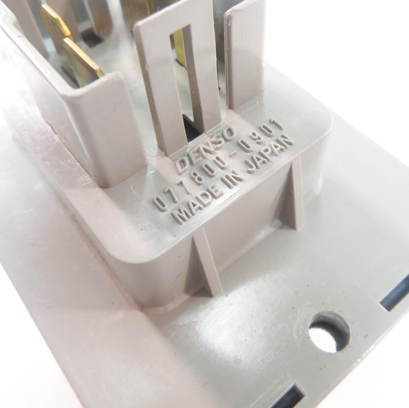 Thumbnail 9: 2007 RANGE ROVER SPORT (L320) FRONT HEATER A/C BLOWER FAN MOTOR SPEED RESISTOR