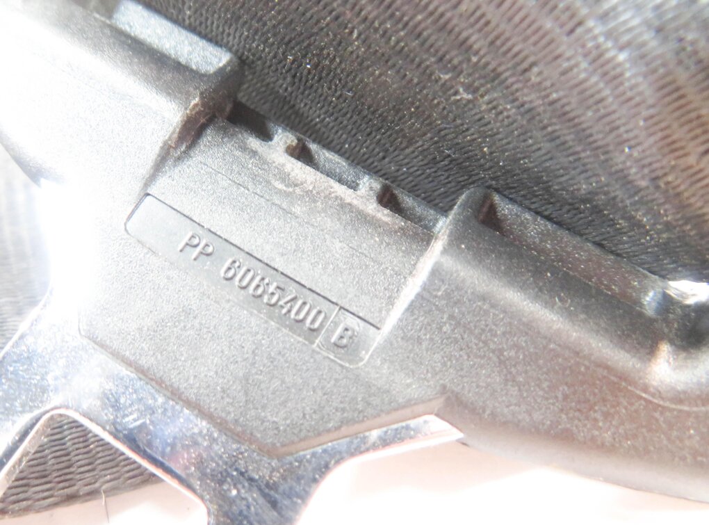 Thumbnail 9: 2007 RANGE ROVER SPORT (L320) LEFT REAR SEAT SEATBELT RETRACTOR (BLACK)
