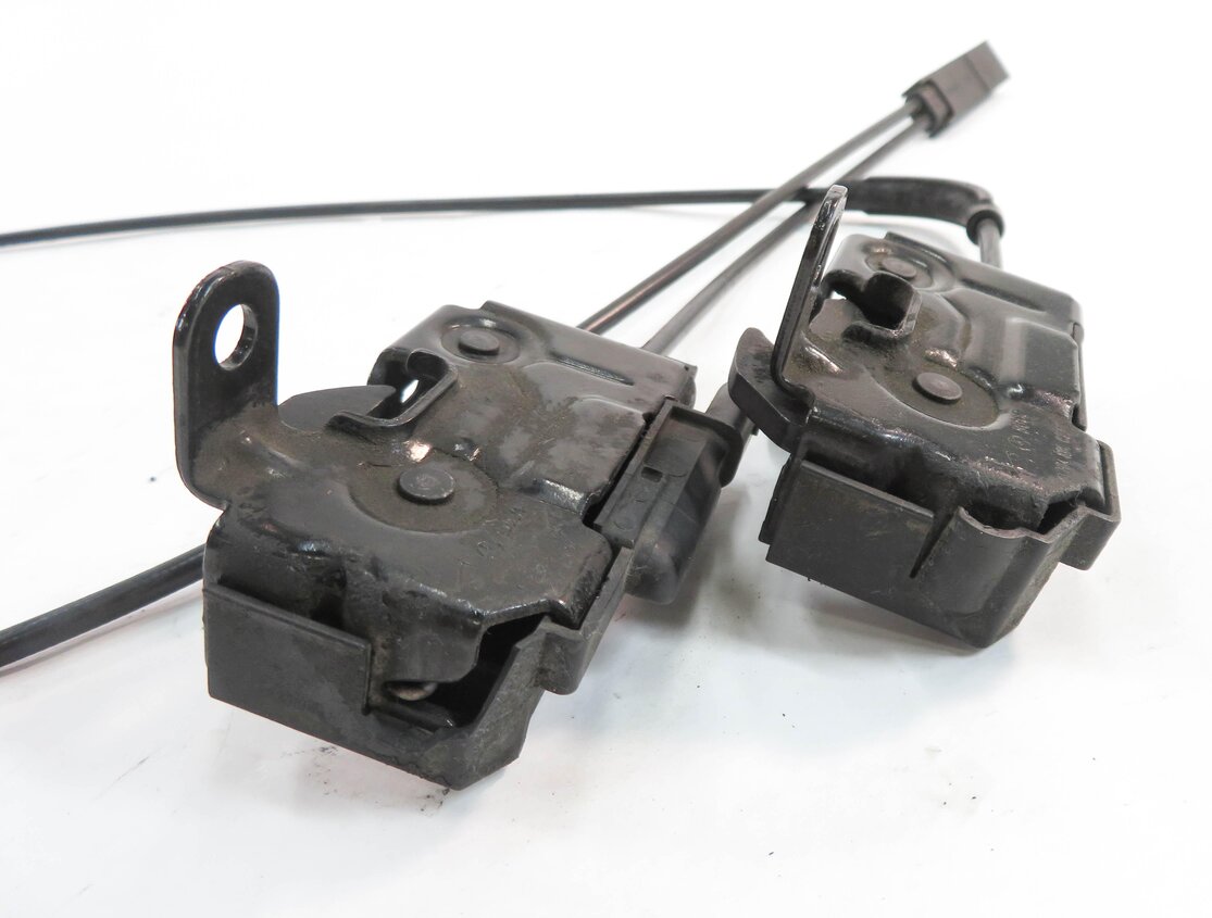 Thumbnail 5: 2010 MERCEDES BENZ E550 (C207) FRONT LOWER HOOD LOCK LATCH SET-2 w/ CABLE