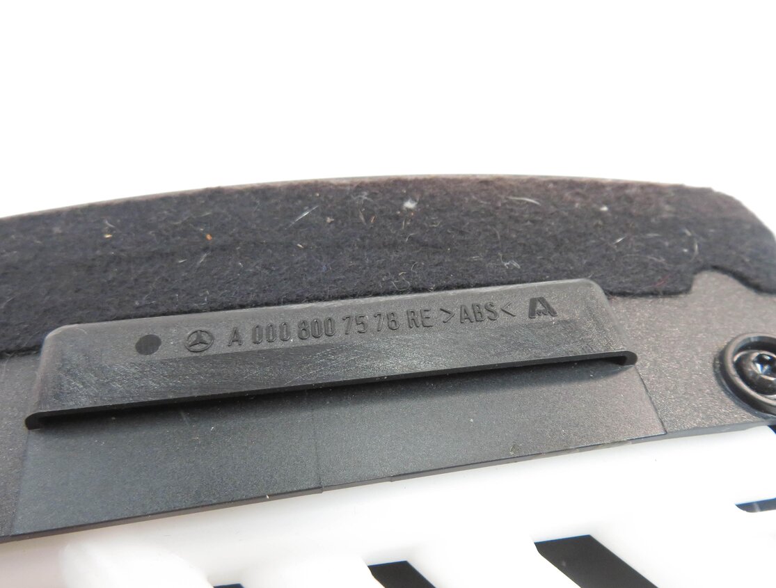 Thumbnail 9: 2010 MERCEDES E550 (C207) COUPE - RIGHT PASSENGER LUMBAR SEAT ADJUSTMENT SWITCH