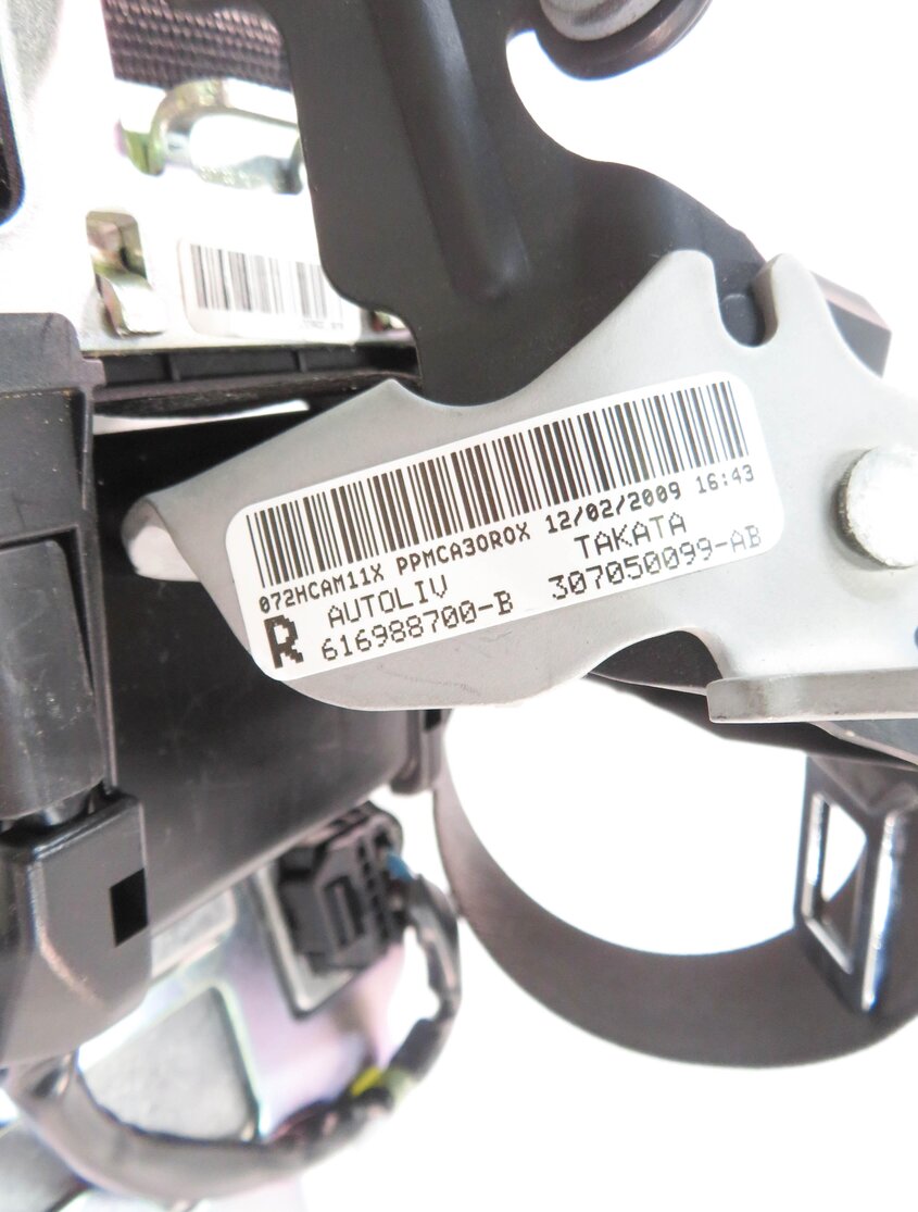 Thumbnail 10: 10-13 MERCEDES E350 E550 (A207 C207 W207) RIGHT FRONT SEATBELT RETRACTOR (BLACK)