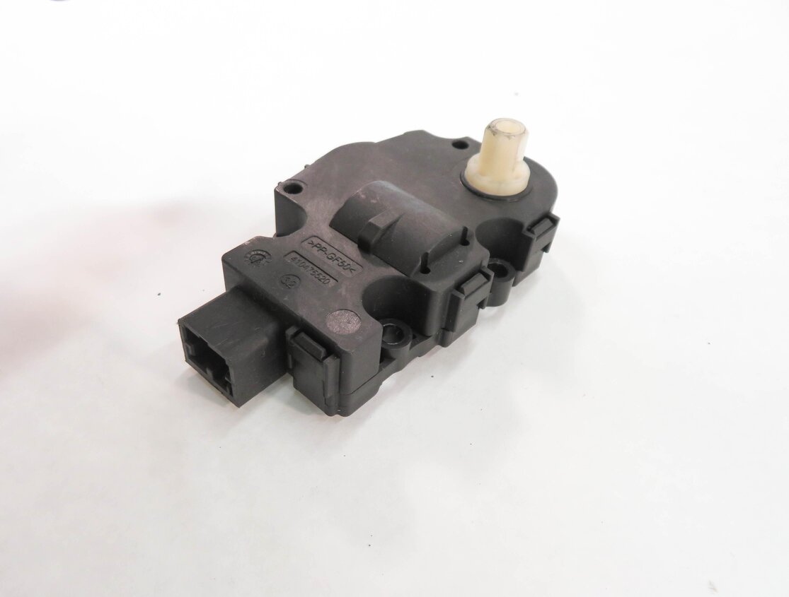 Thumbnail 10: 2010 MERCEDES BENZ E550 (C207) COUPE - HEATER A/C BLEND DOOR SERVO MOTOR SET-5