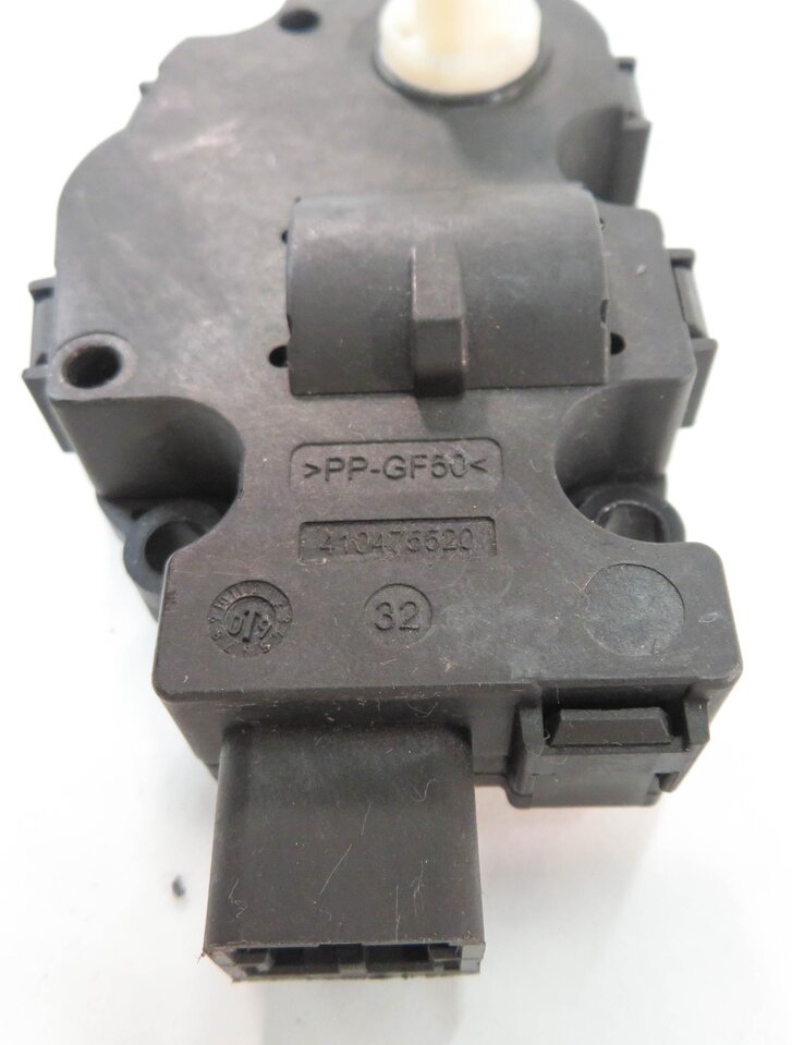 Thumbnail 12: 2010 MERCEDES BENZ E550 (C207) COUPE - HEATER A/C BLEND DOOR SERVO MOTOR SET-5