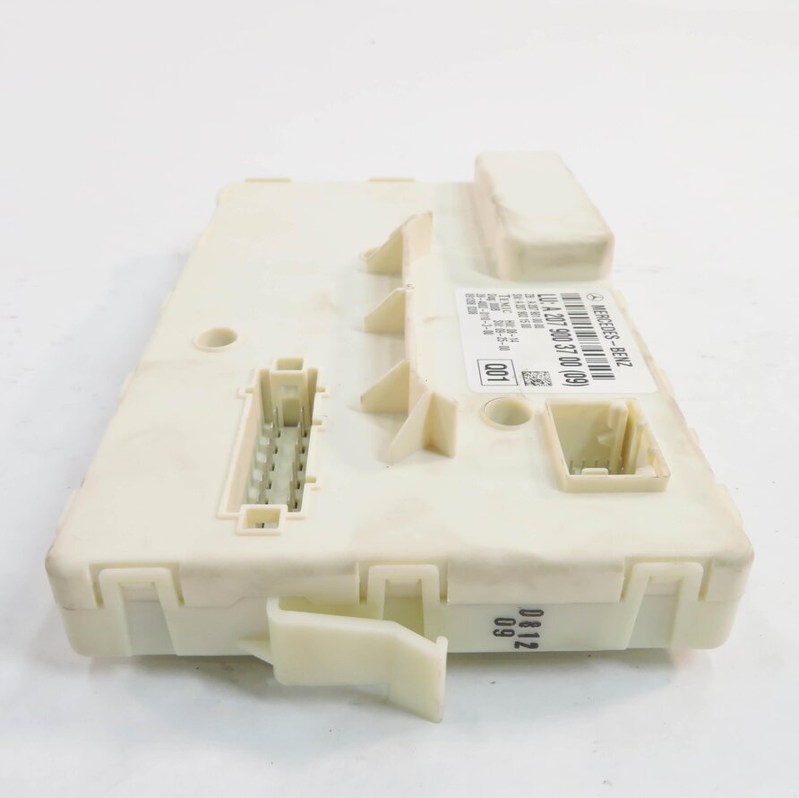 Thumbnail 3: 2010-2011 MERCEDES BENZ E350 E550 (C207) REAR QUARTER PANEL CONTROL MODULE