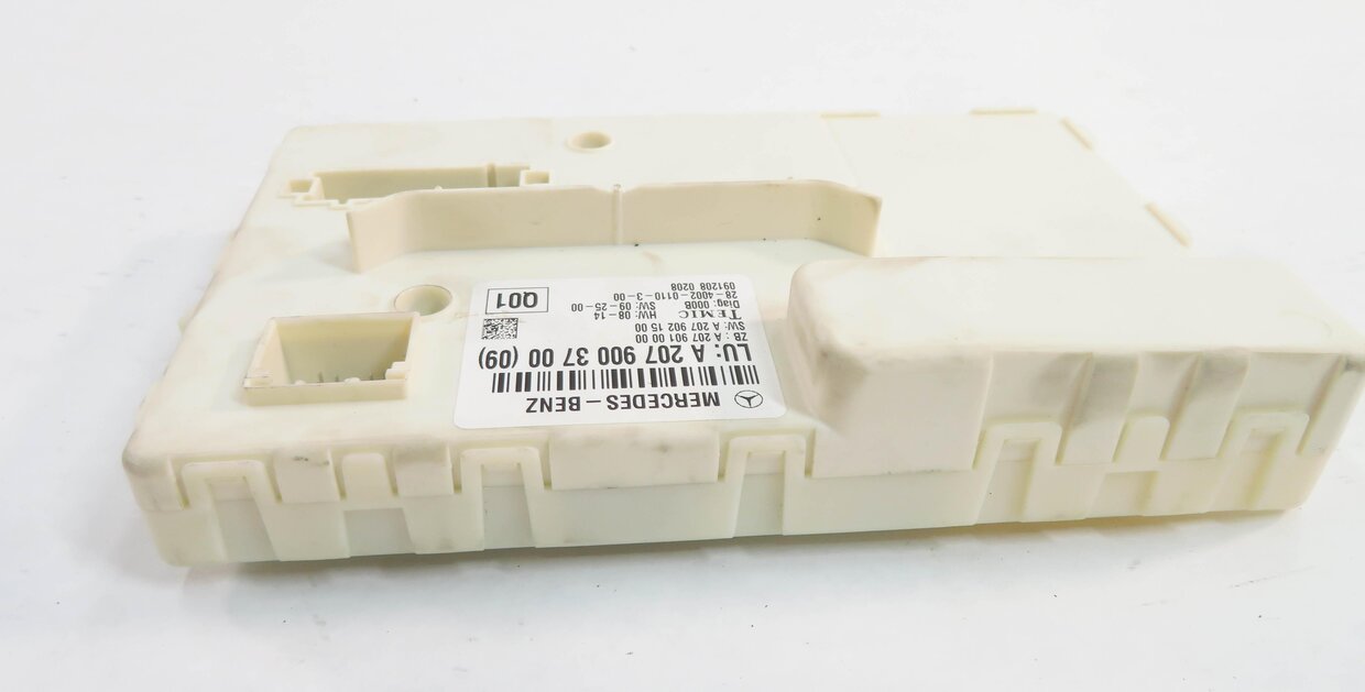Thumbnail 4: 2010-2011 MERCEDES BENZ E350 E550 (C207) REAR QUARTER PANEL CONTROL MODULE